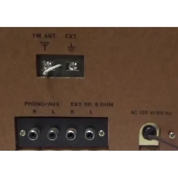 Model 10881 Cassette, 8 Track AM FM Back Inputs