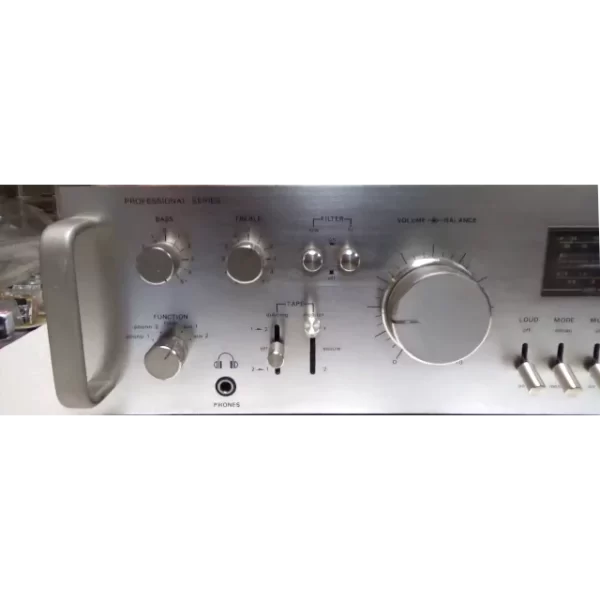 AM4001 Amplifier Left Side Front Controls